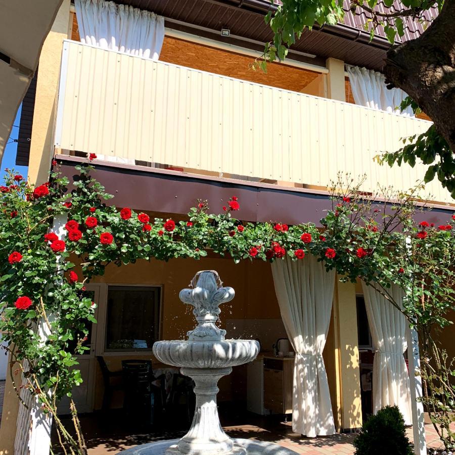 Guest House Santin Çornomorsk Dış mekan fotoğraf